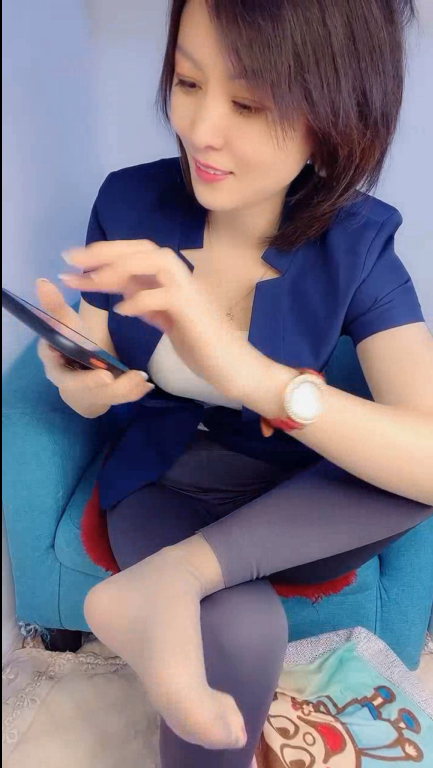 【自打包】源码自录-足控-易直播 媚娘 6(1V,216M)