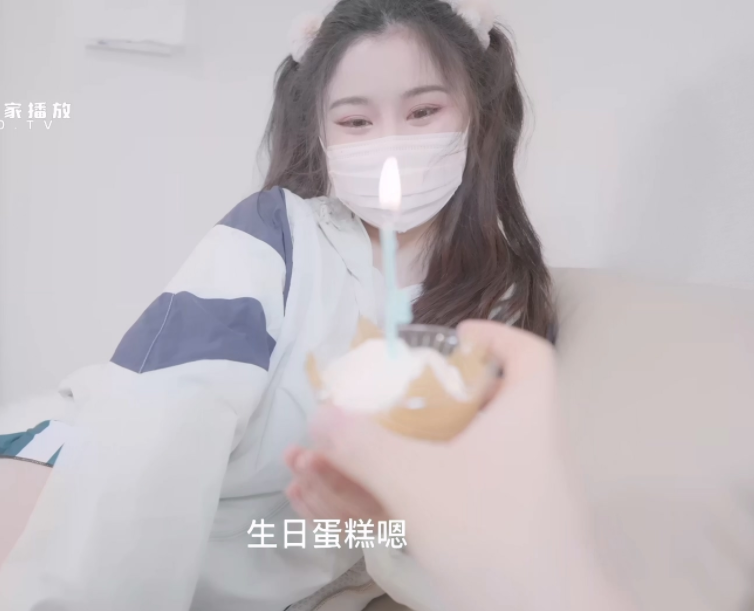 【自打包】onlyfans超人气白虎up-娜娜-阿根廷足球宝贝（1V,2.47G）