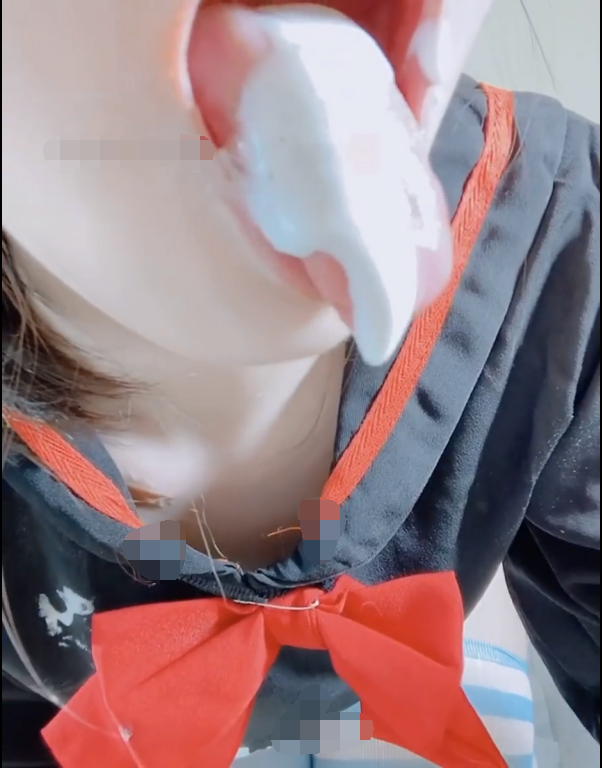 【自打包】福利姬-里有-喵喵套(1V,100M)
