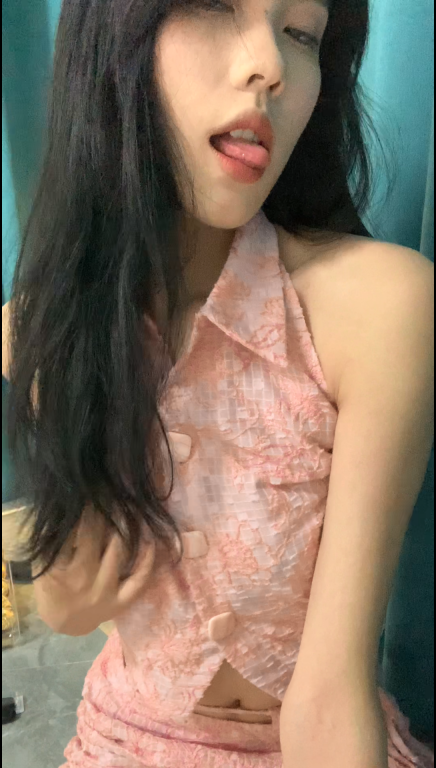 【自打包】足控精品-易直播颜值主播-胆胆-未流出土豪定制原版 2(1V,935M)