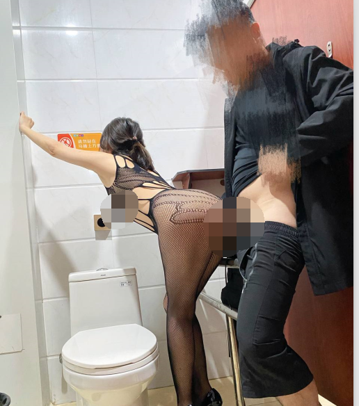 推特极品母狗-兔兔-高价vip视图合集(700P,21V,1.11G)