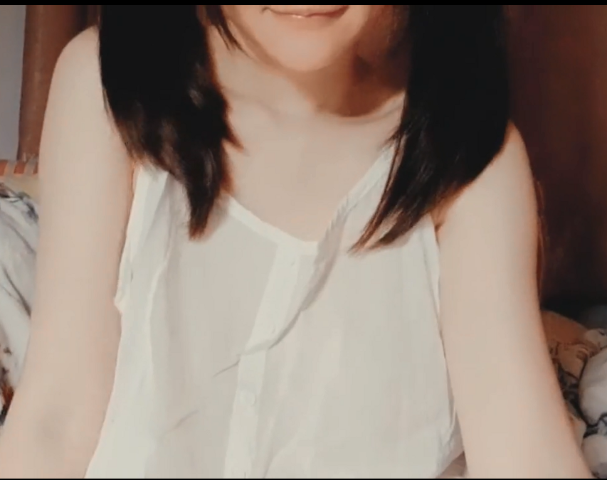 【自打包】P站福利姬-CherryLatte-双马尾清新小吊带（1V,117M）
