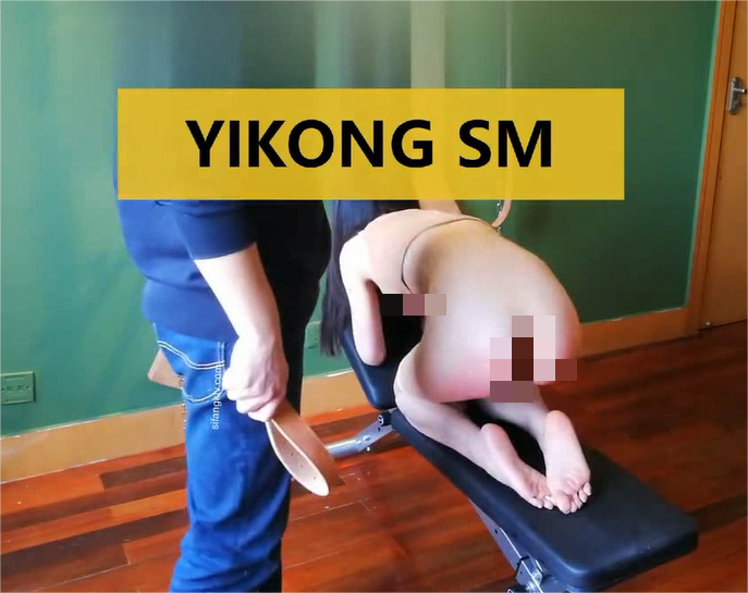 SM-3位大神YIKONG 凝望 偏执狂DOM最新私拍-各种极致调教虐操性奴玩出调教新境界  1.36G