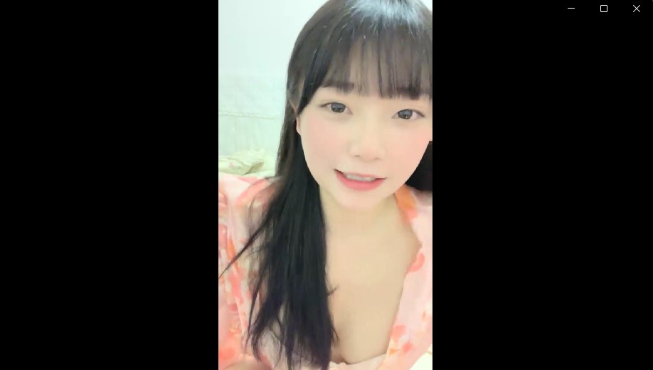 美少女【幼齿】收费房，假屌插穴难得特写视角，换上情趣装，尺度放开超诱惑【1V/1G】