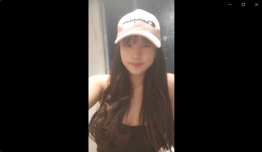 鸭舌帽新人甜美少女 卫生间诱惑豪乳 特写视角揉搓阴蒂 手指扣弄骚逼【1V/951M】