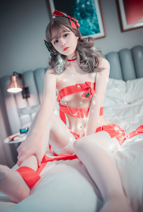 DJAWA Photo - Jeong Jenny-Christmas Special 2022 【91P2.52G】