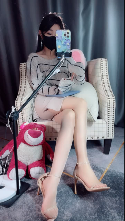 源码自录-足控-易直播 赵一一一（1v,540M）