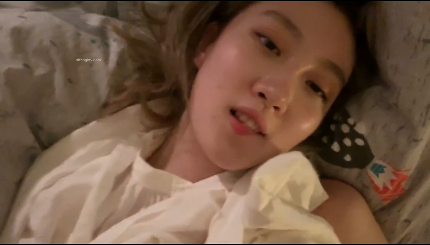 反差艺校美女更衣室（24V2.28G）