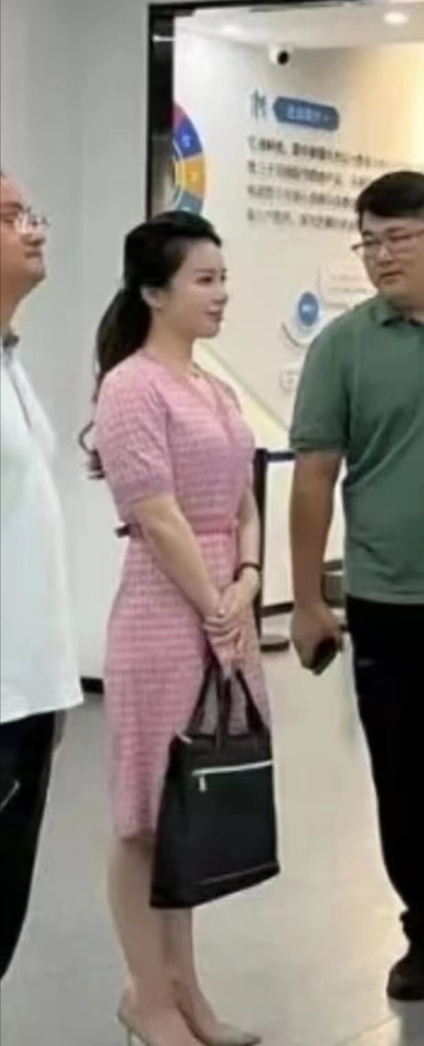 吃瓜-！扬州戴璐的瓜！扬州商务局副局长戴璐与副市长 婚房用电异常被丈夫捉包举报【1g】