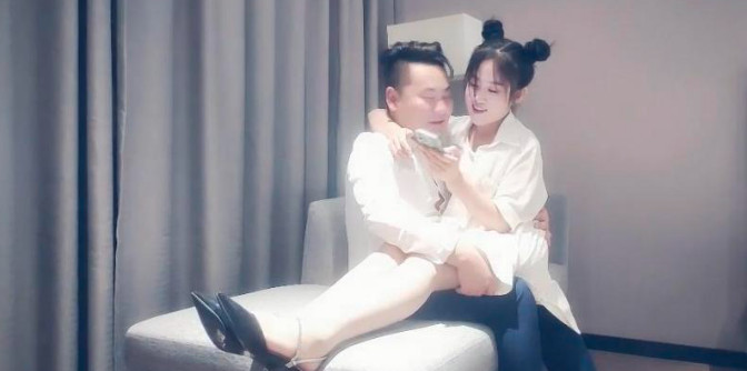 王总探花最新三部合集-找了3个女的一男三女淫乱大战等 1.3G