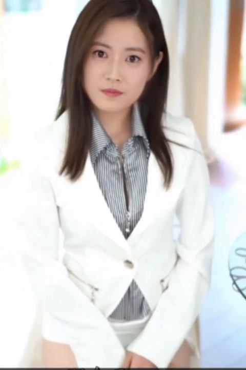 AI换脸陈钰琪女上司 183MB