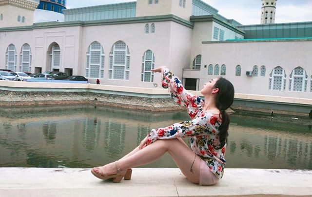 超颜值反差小姐姐与小哥哥日常调教爆操内射