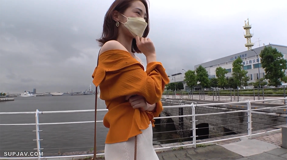 200GANA系列三部-白鞋短裤/眼镜萝莉/气质白裙
