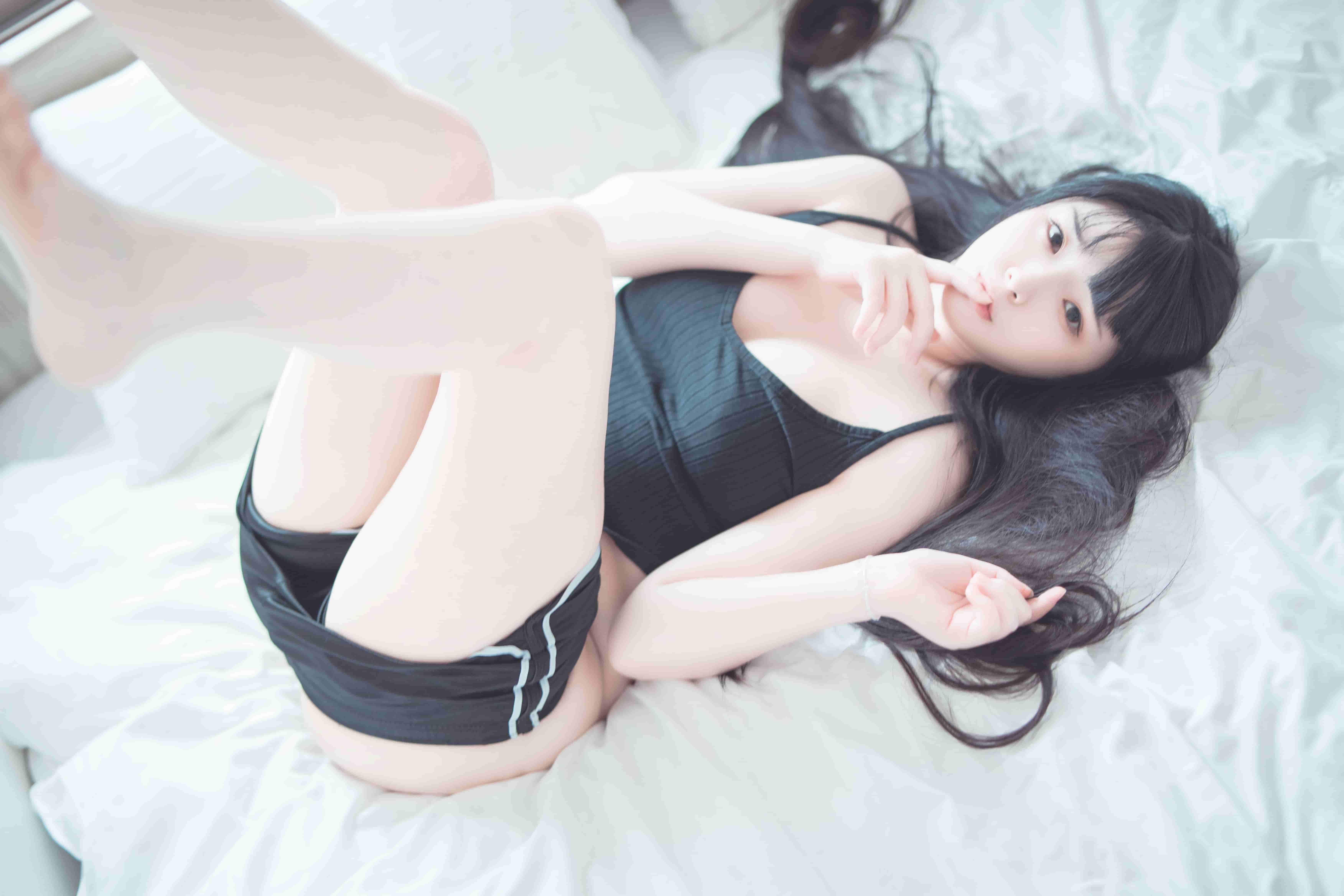【Cos/写真】落落Raku十一套合集【439P 5V 2.68G/百度秒传】