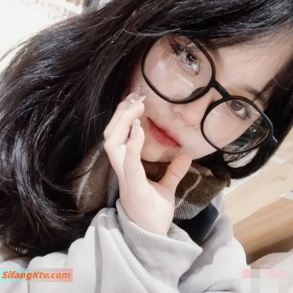反差婊超多漂亮淫妹啪啪口交自慰合集 [64V440P+640.36MB]