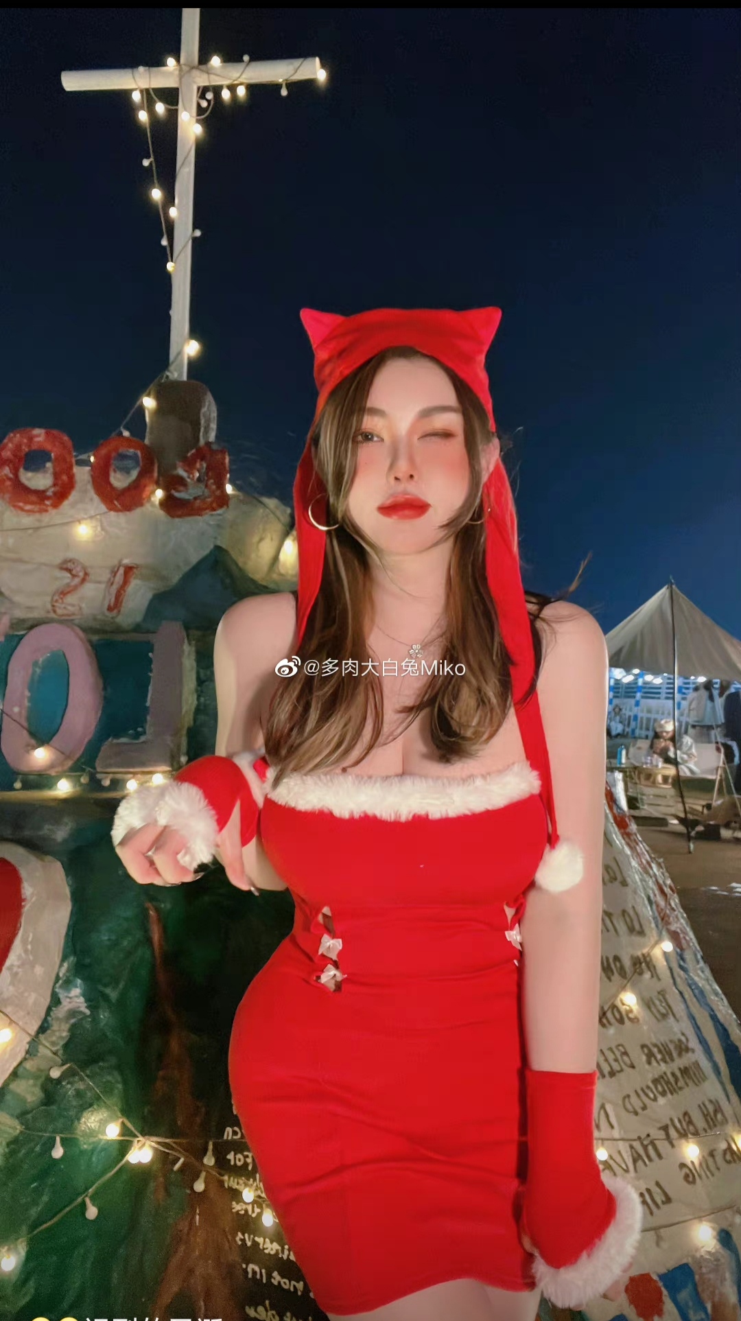 微博多肉大白兔啪啪啪扣b资源25V622MB