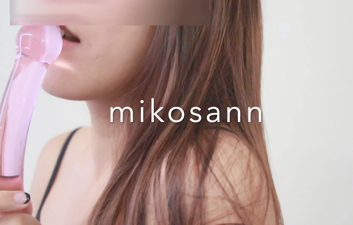 p站极品御姐-mikosan-运动内衣(1V,354M)