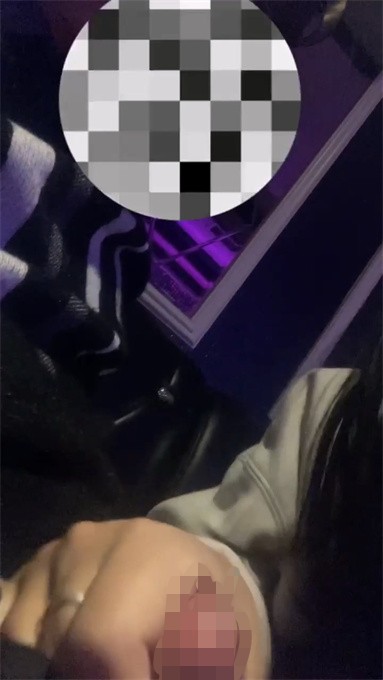 海角社区惊现乱伦女色狼在KTV和表哥做了一次 为了哄表哥在宾馆又操了一次 486M
