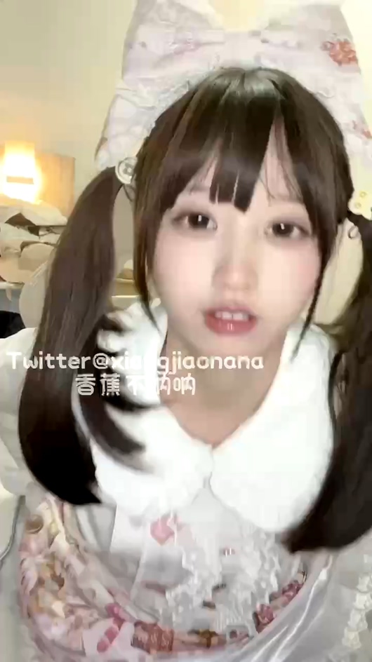 可爱双马尾萝莉 香蕉不呐呐-白裙紫薇【1v 86mb】