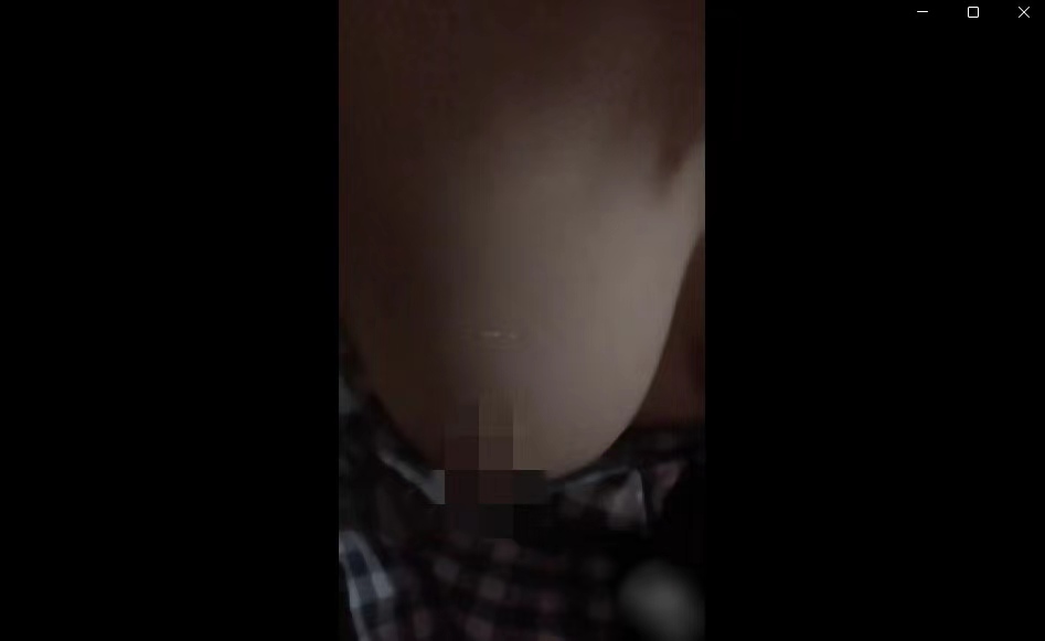 兄妹乱伦 与反差婊模特妹妹私底下的秘密【340M】