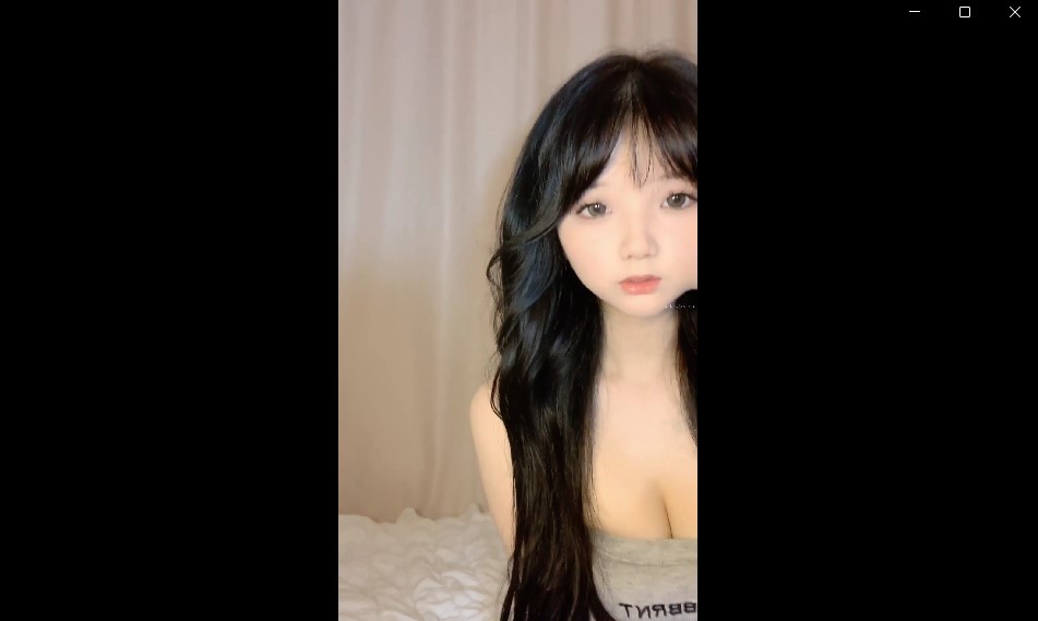 可爱校花学妹【嗯嗯嗯啊】完美咪咪~小粉穴无污染【5V/4.4G】