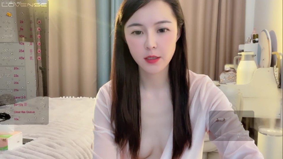 极品御姐【makabaka66】傲人身材肥美翘臀,跳蛋自慰爽到喷水【7V/9.2G】