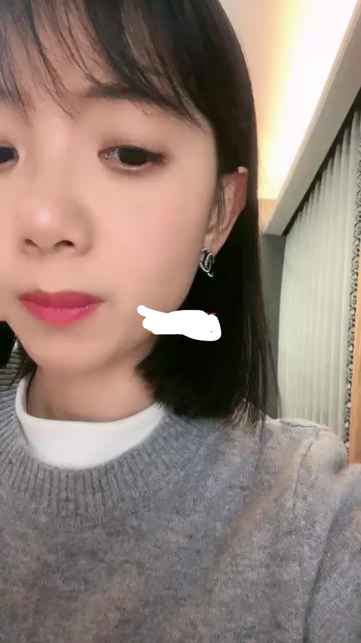 一对巨乳气质短发美御姐！超棒身材细腰[1V 543M]