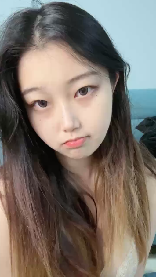 近期下海漂亮妹妹，外表文静肉肉![1V869M]