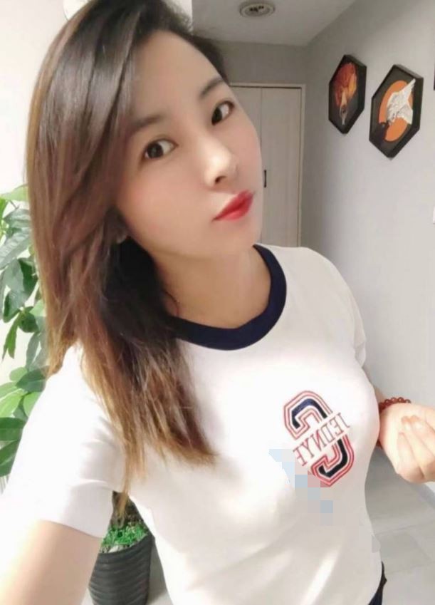 飞机高级SVIP群里，全国各地狼友投稿-截止3月最新精选43位漂亮女朋友和老婆 450M