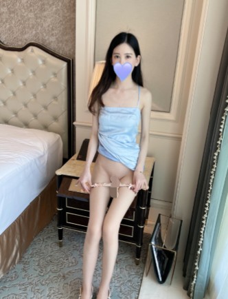 chloe霏霏旅拍（珍稀资源绝版款）2套高端皮草奢华无弹力丝袜+黑丝 CL高跟P端庄优雅气质连衣裙 np+11v_3.23G