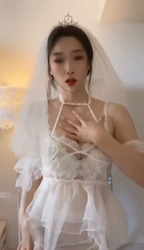 抖音宝妈哈尔滨韵味人妻诱惑福利 讨论群道具插逼大秀 4.8G