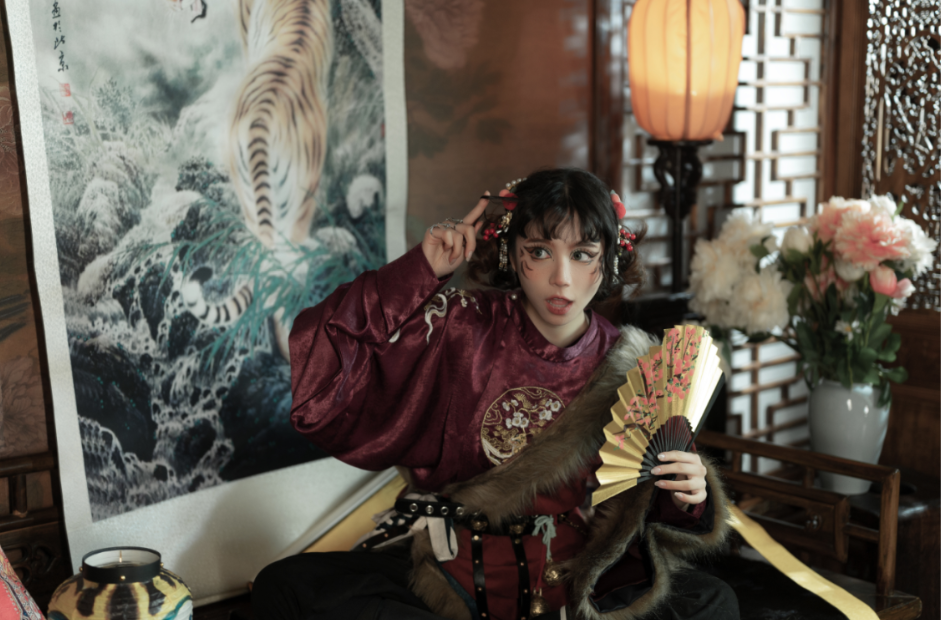新-贰加六-泛舟记/光感之美/虎魄 3套[89P 0.99GB]