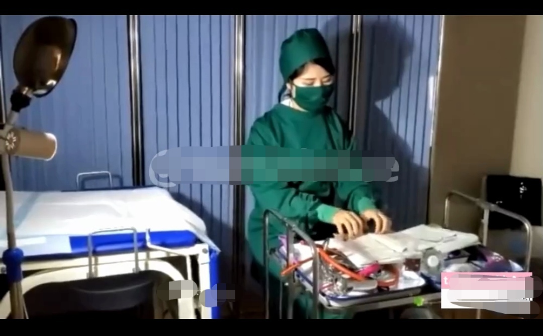 [磁力链接] 南京子玥女王 医院帮狗奴打飞鸡，捆绑推油手法超赞一小会就出货。
