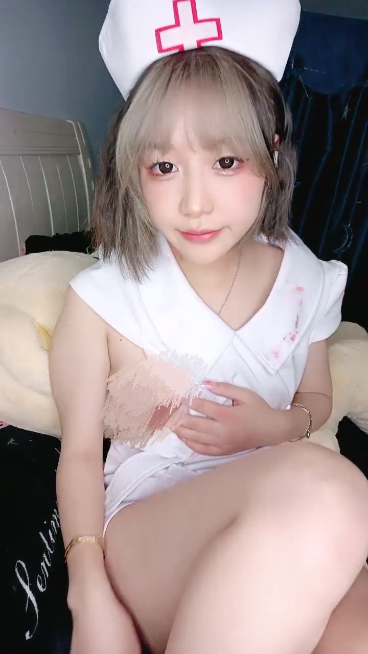 超可爱短发萝莉小护士情趣制服大胆紫薇 [1v+1.91G][百度盘]
