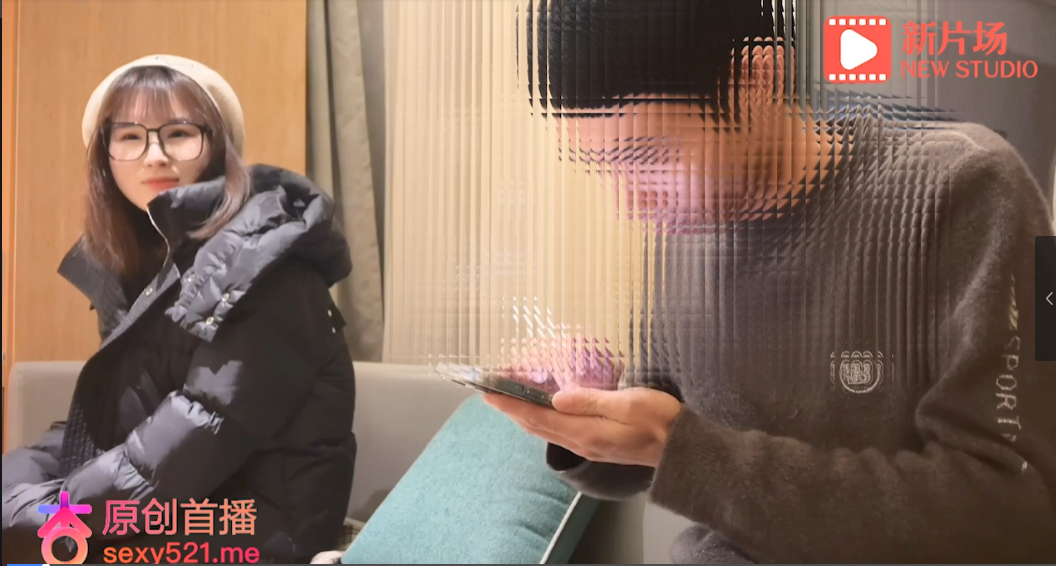 3000网约眼镜巨乳反差婊外围女