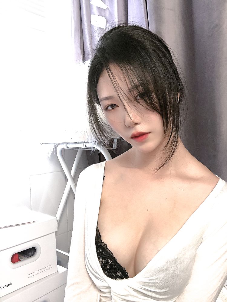 [自行打包]抖娘-利世 - 定制 玉女[35P1V-170M][度盘+秒传]