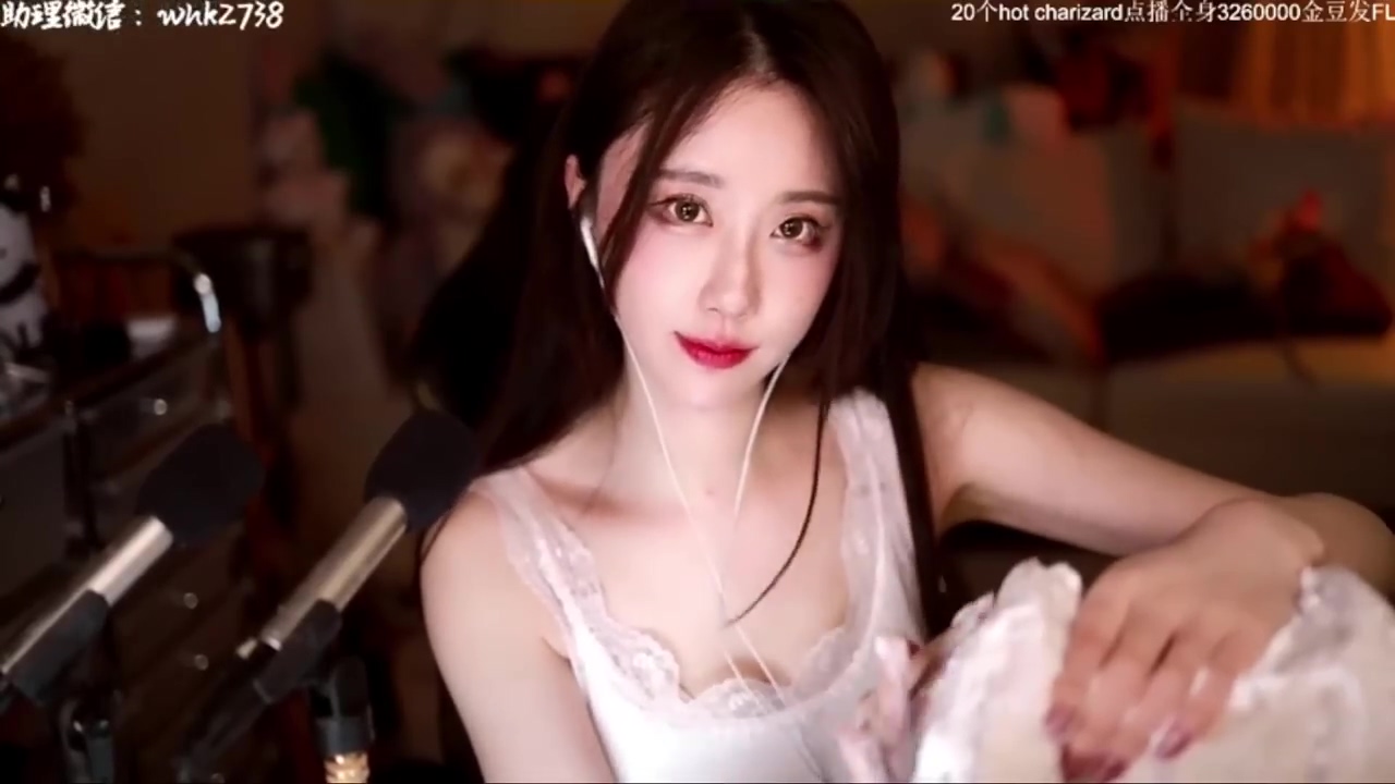 强烈推荐-轩子巨2兔ASMR福利篇少妇装黑白丝袜[1v400m]