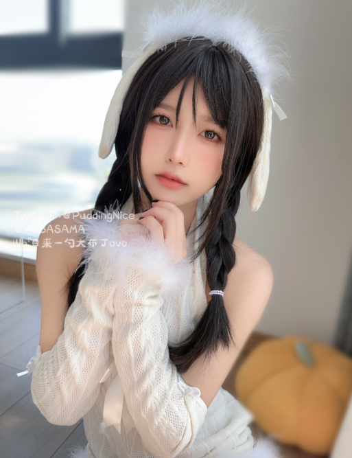 人气擦边女菩萨-布丁大法-优酸乳（32P,2V,185M）