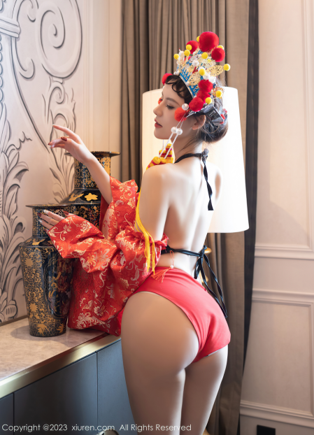 超高颜值模特-阿朱-秀人写真-京剧肚兜(82P,713M)