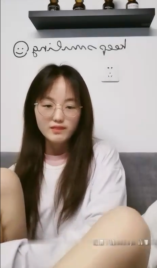 邻家可爱少女主播