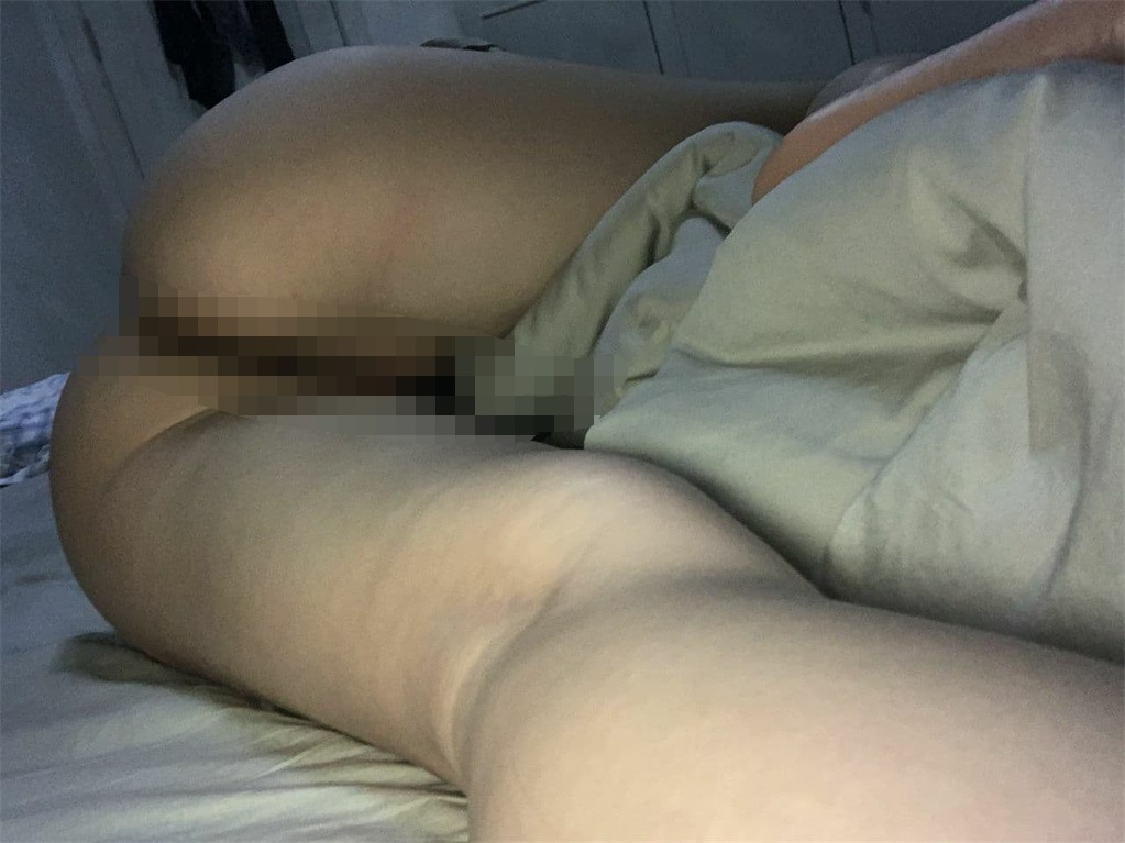 海角-豪乳继母被我的大屌征服-身材不错 小穴很漂亮 对白超刺激 附聊天记录  831M