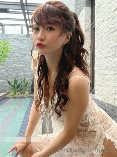 台湾现役AV女优『米欧Mio』最新VIP订阅私拍①性爱啪啪+炮机自慰+脸穴同框 2320M