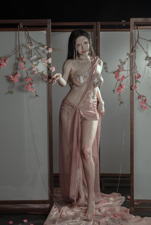 秋和柯基 – 粉桃花神 34P+1V-553M