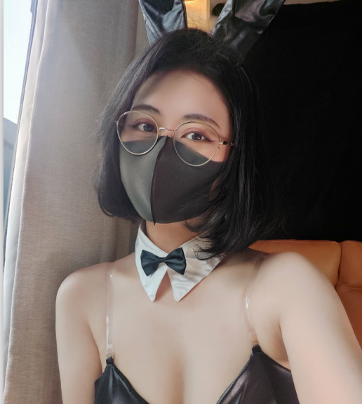 推特人气母狗-奶咪-onlyfan 4月合集  原版（41P,9V,350M）