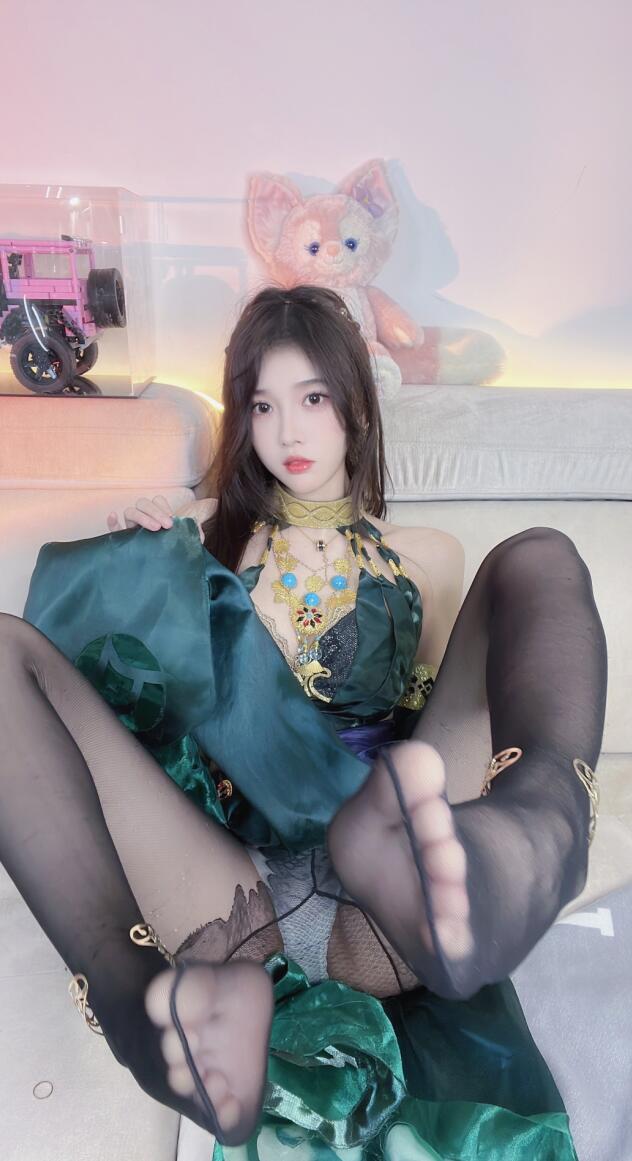 小奶瓶儿 迦南 无水印 [17P1V-132MB]