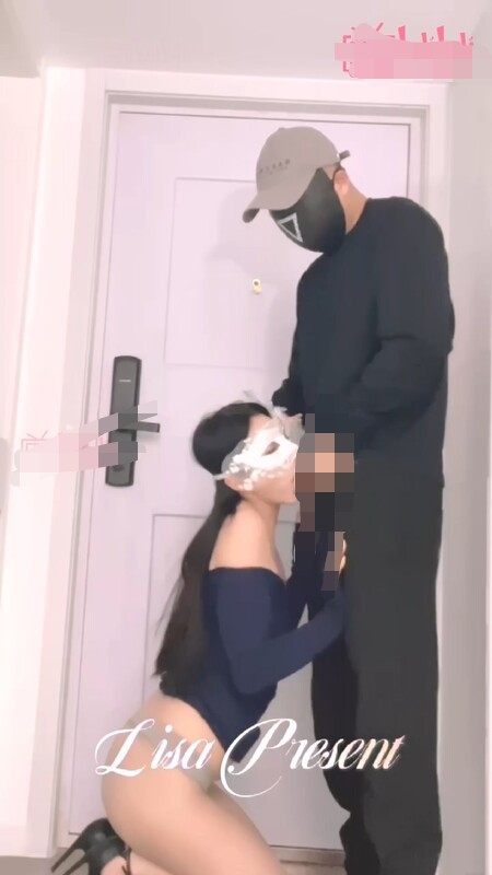 Vivian姐- 激情演绎被外卖员强暴 肉棒强制深喉吸吮 阳具玩弄骚痒淫穴 狂操女神口爆采精806M
