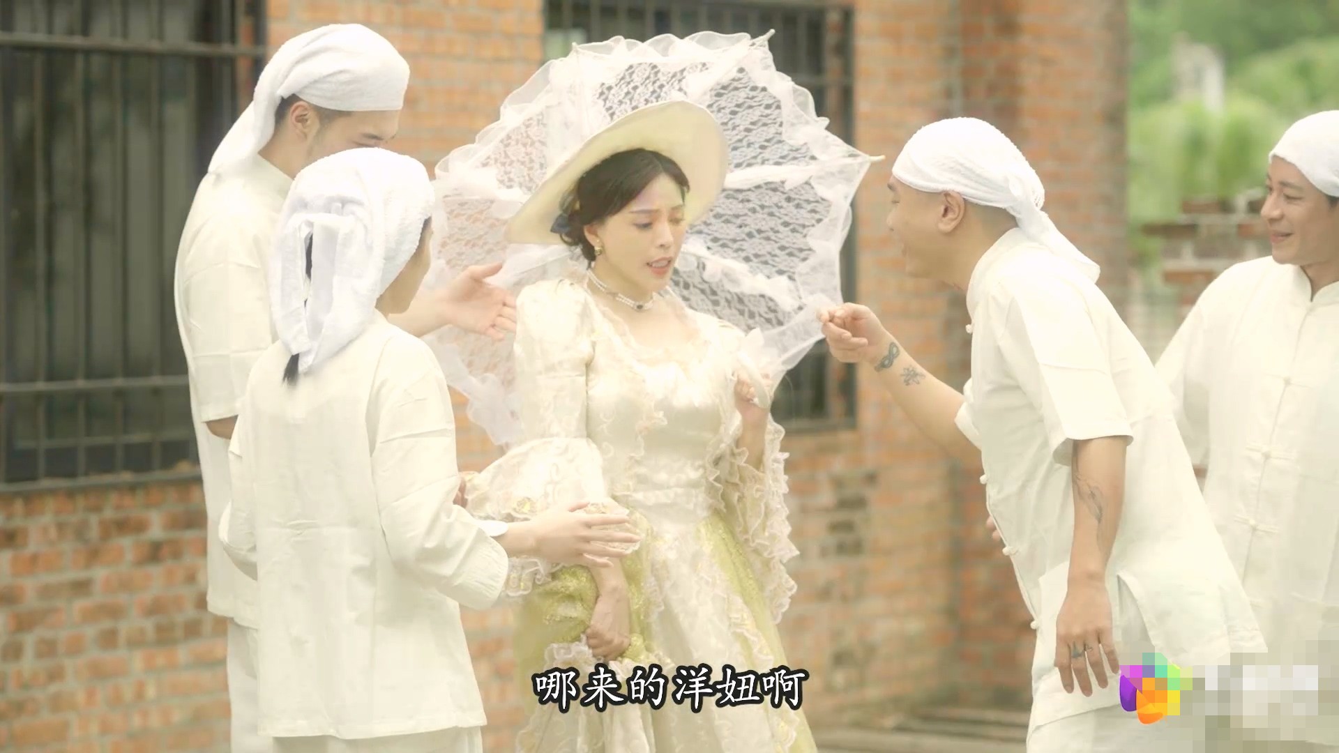 果冻传媒-GDCM052 经典影视巨作《黄飞鸿与十三姨》上集 女神遇险白莲教 调教捆绑滴蜡玩弄 爆肏嫩穴沉沦肉欲 939M