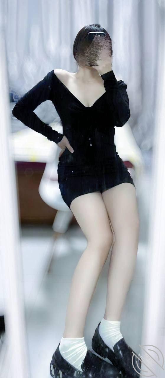海角-巨乳表姐住我家-付费视频合集（9V 3.6G）