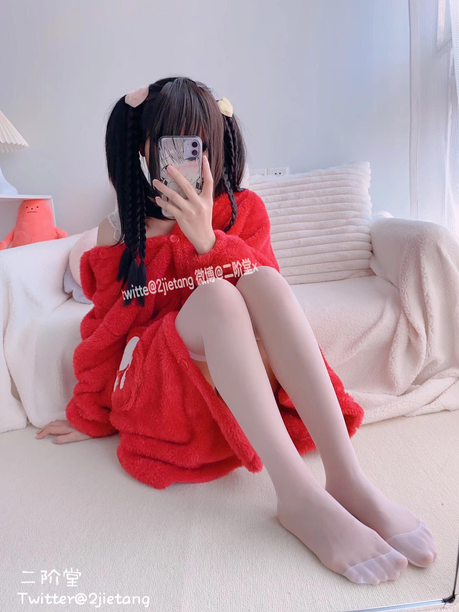 二阶堂-红色熊衣 【134p1v-206mb】