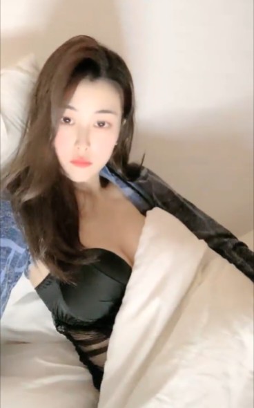 小姨你喜欢的痔疮，这美女痔疮明显【多肉葡萄】女神展示超大痔疮 1780M